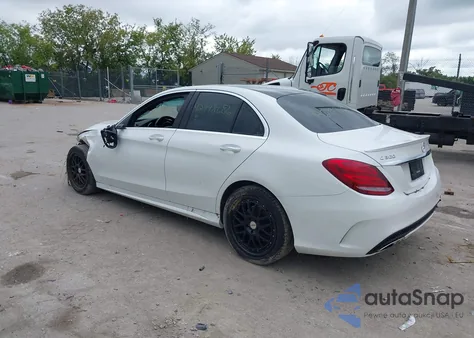 2015 Mercedes-Benz C 300 Sport 4Matic из США, поврежденный, VIN 55SWF4KB1FU016506